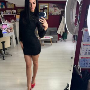 Дантелена къса рокля